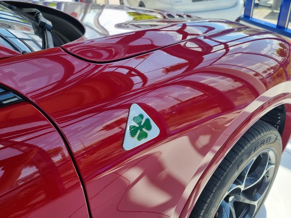 Alfa Romeo Stelvio 2023