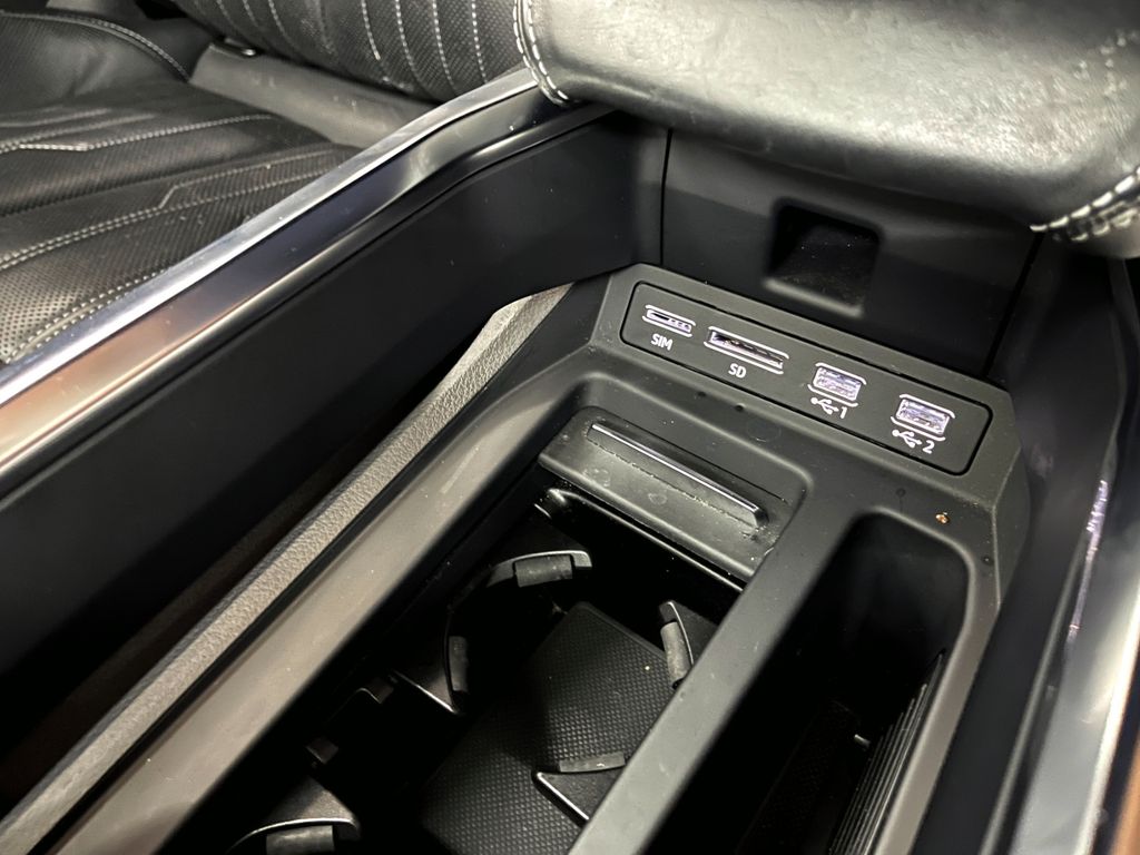 Audi e-tron 2019