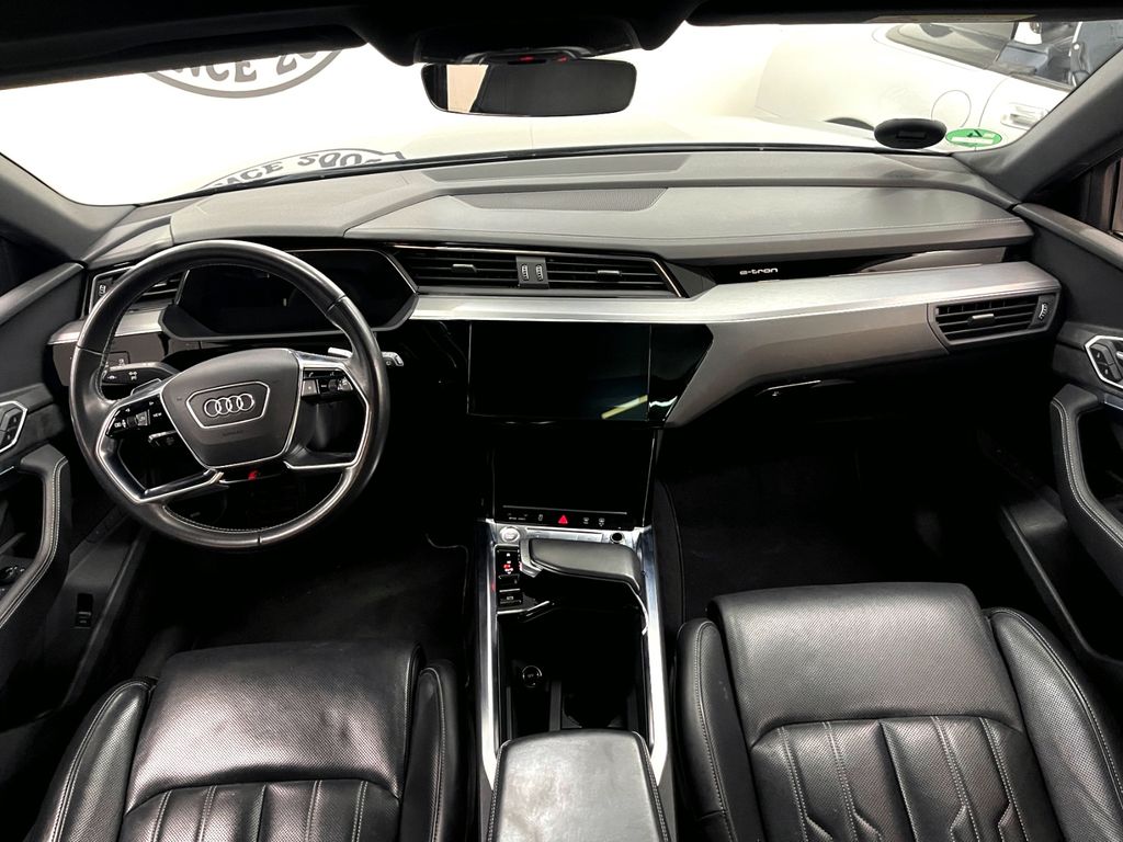 Audi e-tron 2019