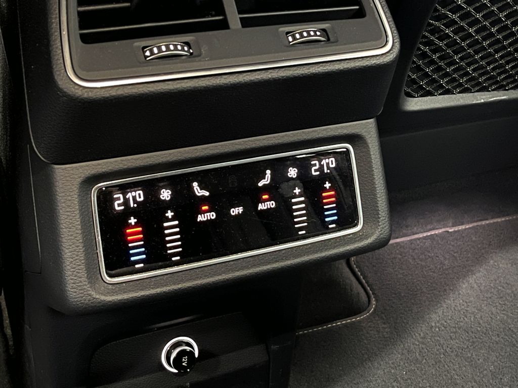 Audi e-tron 2019