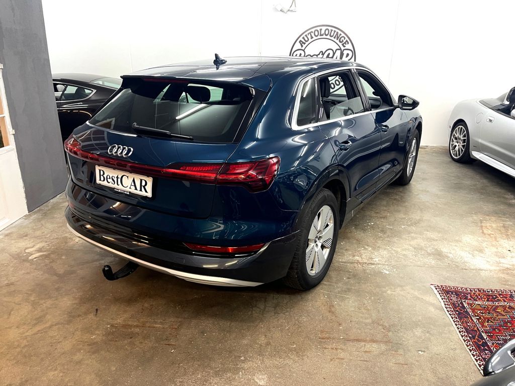 Audi e-tron 2019