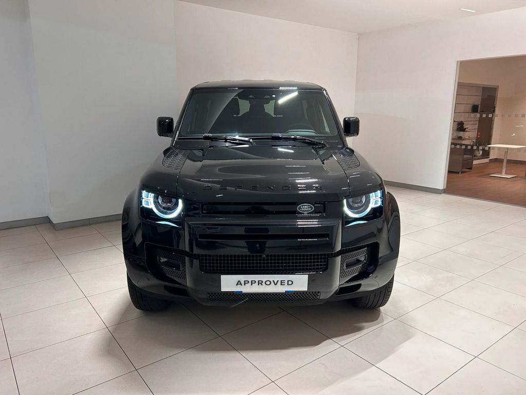 Land Rover Defender 2025