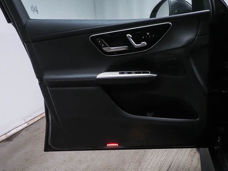 Mercedes-Benz GLC 300 2025