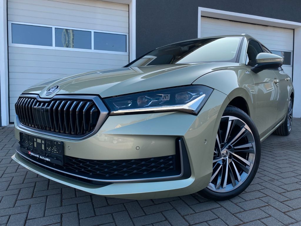 Skoda Superb 2025