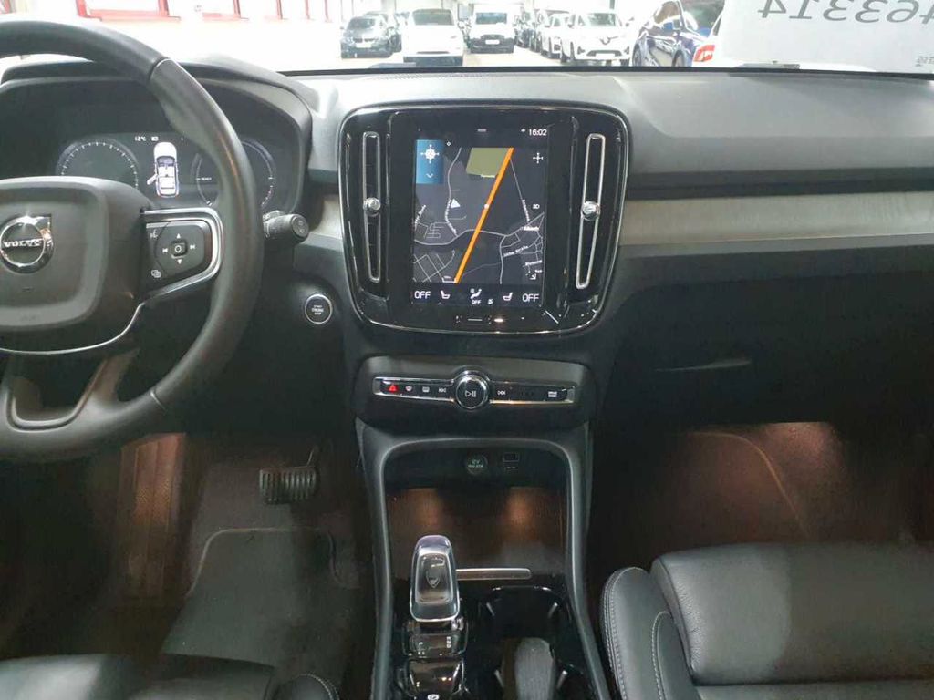 Volvo XC40 2021