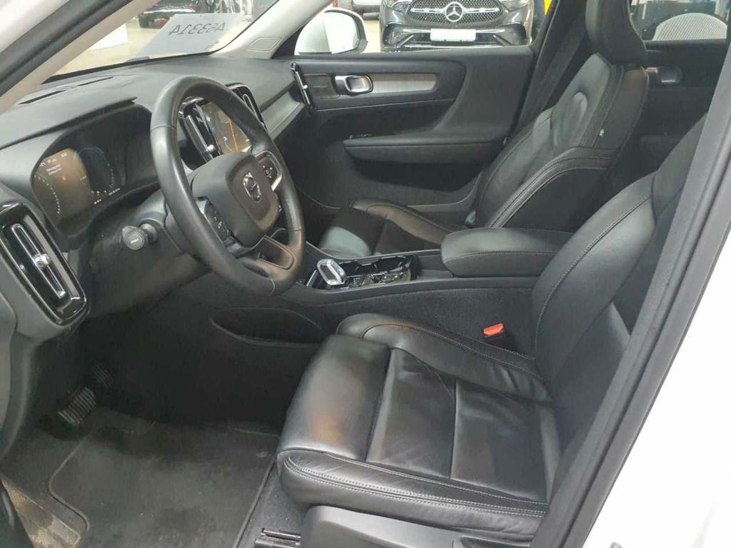 Volvo XC40 2021