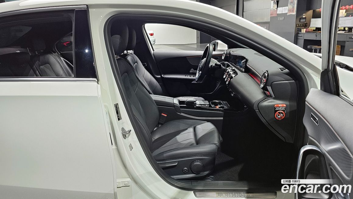 Mercedes-Benz A-Class 2021