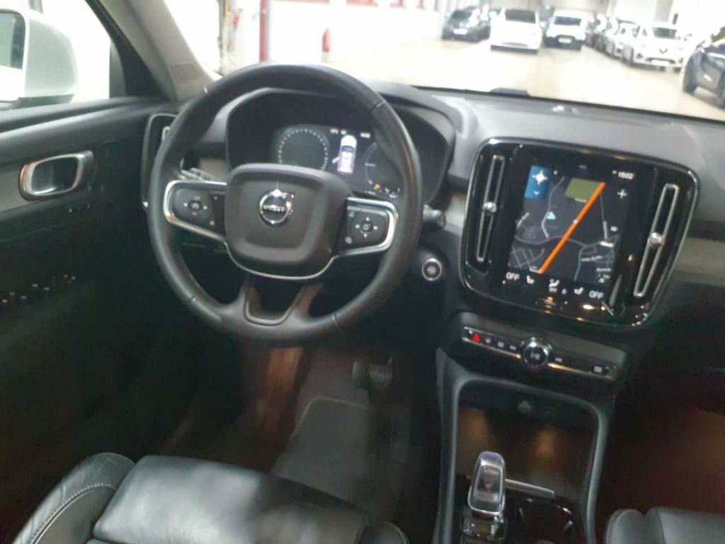 Volvo XC40 2021