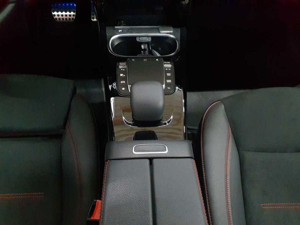 Mercedes-Benz A 220 2022