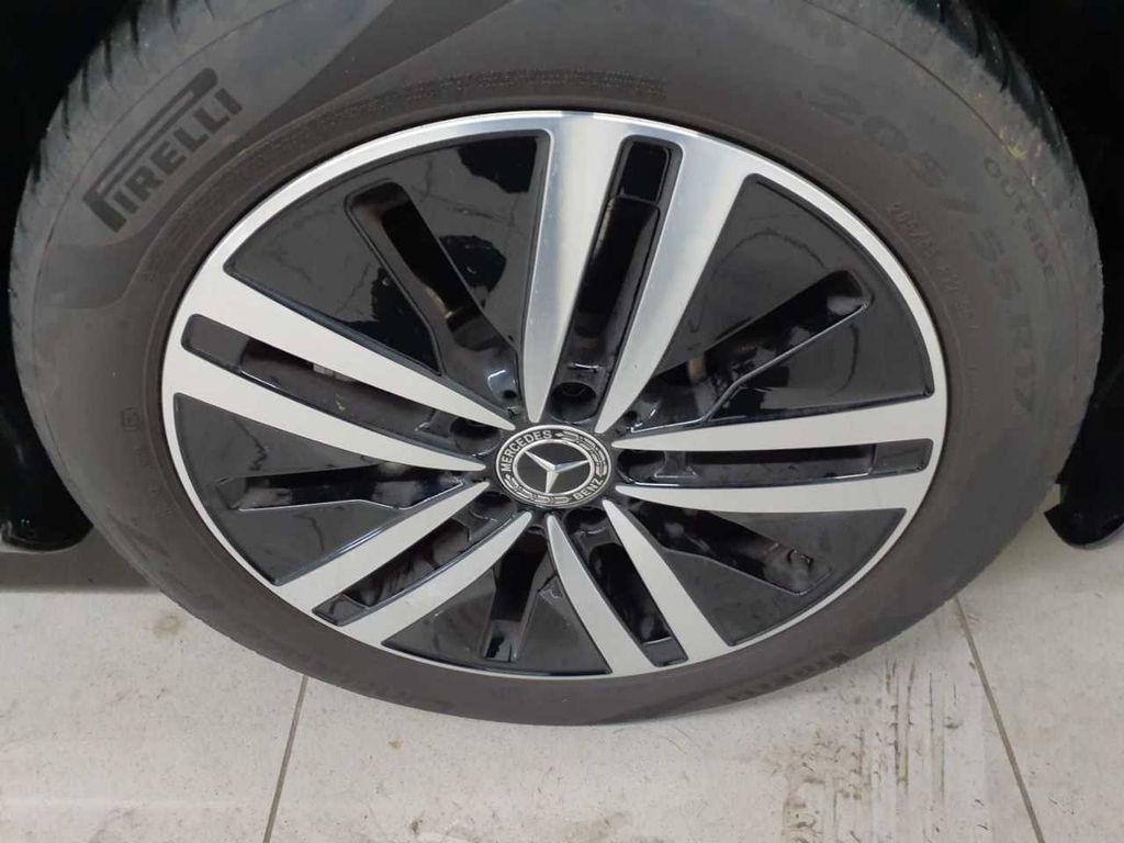 Mercedes-Benz A 250 2022