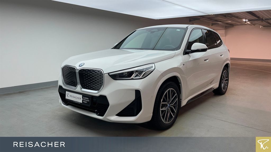 BMW iX1 2023