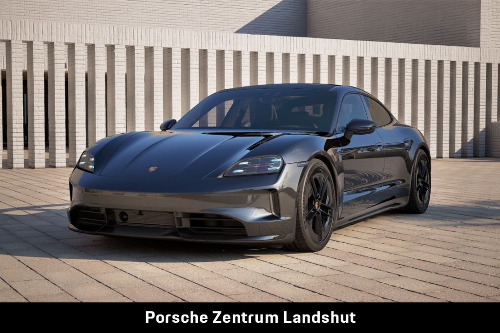 Porsche Taycan 2025