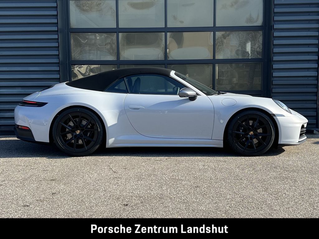 Porsche 992 2025