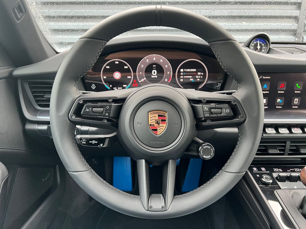 Porsche 992 2025