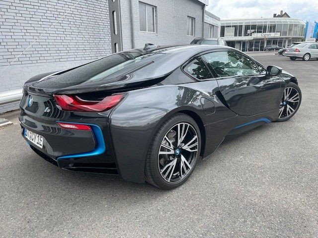 BMW i8 2014
