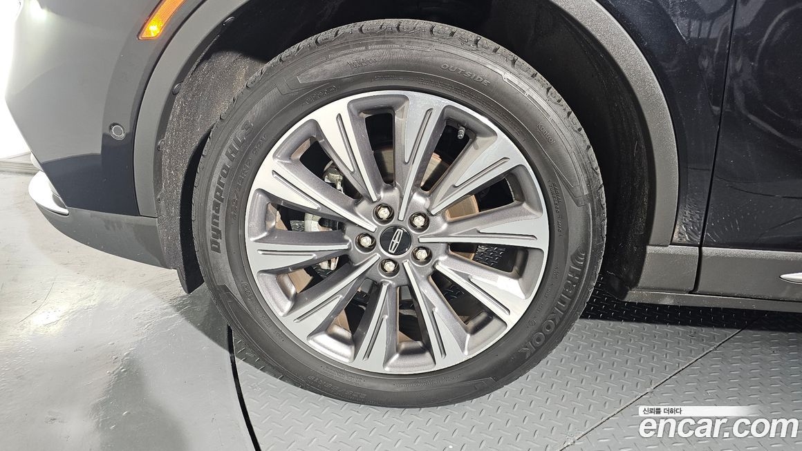 Lincoln Corsair 2020