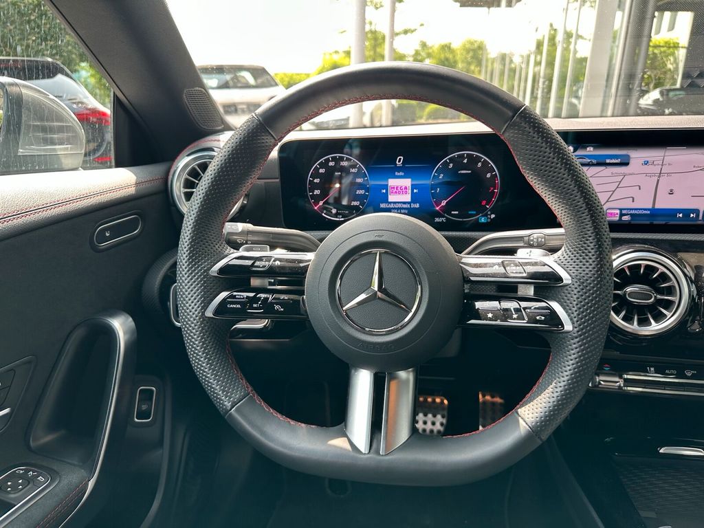 Mercedes-Benz CLA 200 2024
