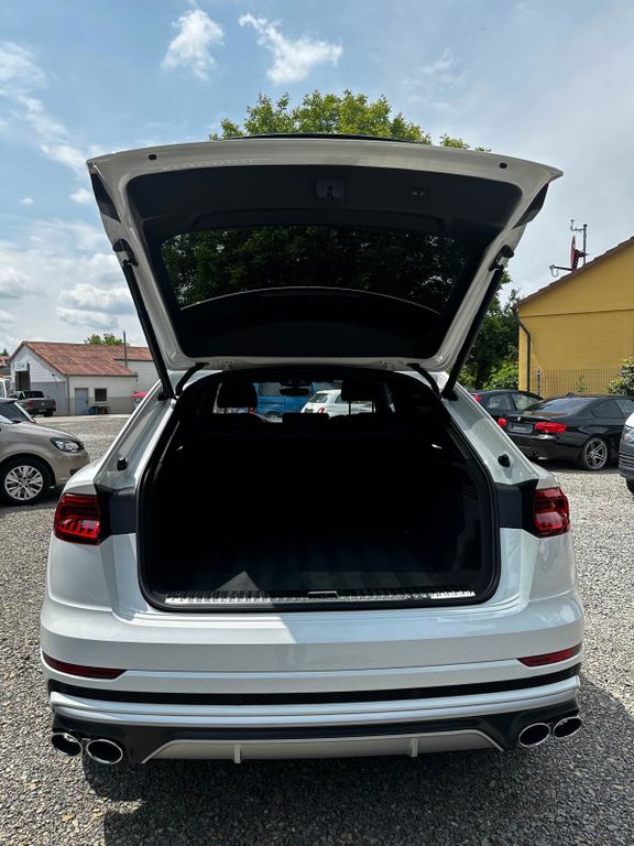 Audi SQ8 2022