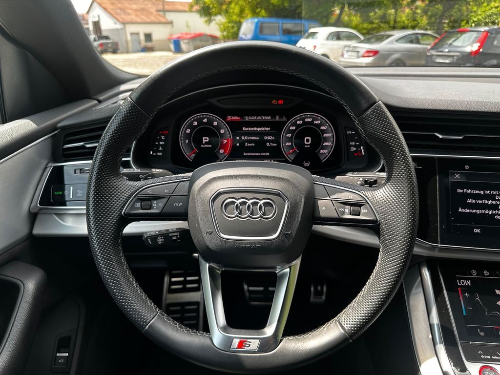 Audi SQ8 2022