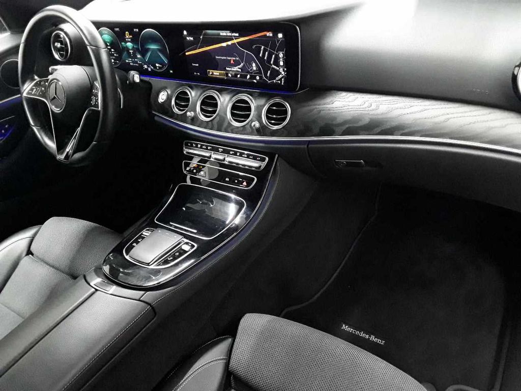 Mercedes-Benz E 300 2021