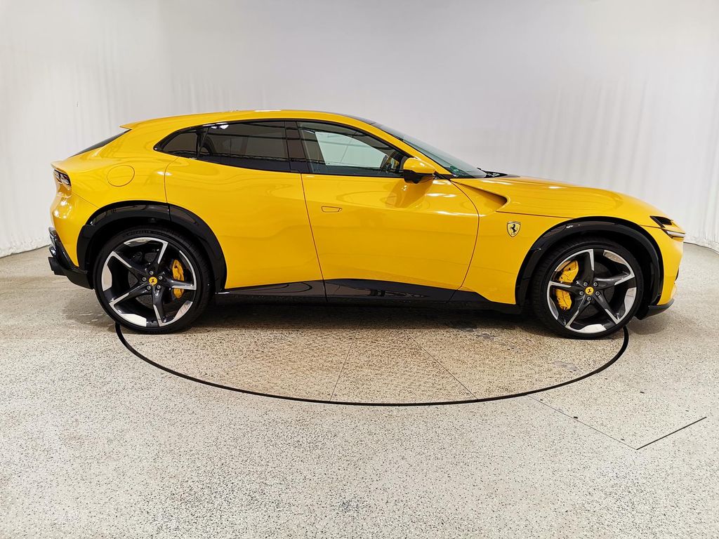 Ferrari Purosangue 2024