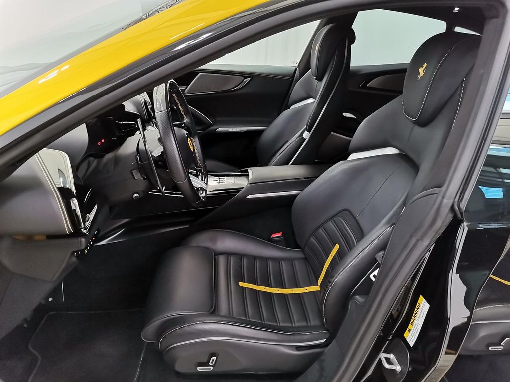 Ferrari Purosangue 2024