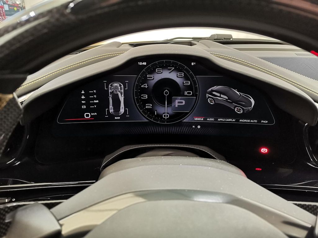 Ferrari Purosangue 2024