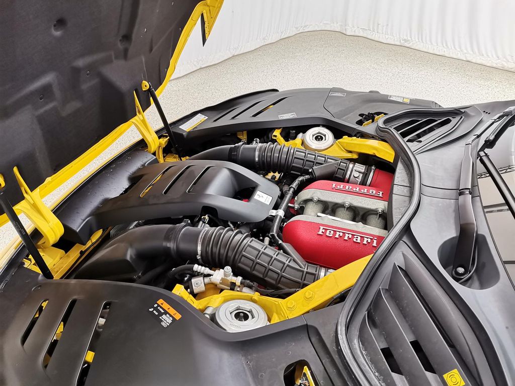 Ferrari Purosangue 2024