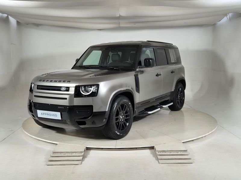 Land Rover Defender 2022