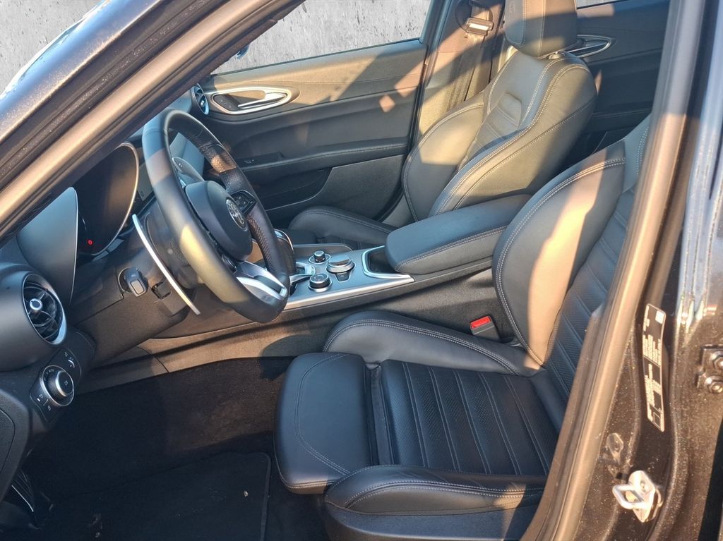 Alfa Romeo Giulia 2023