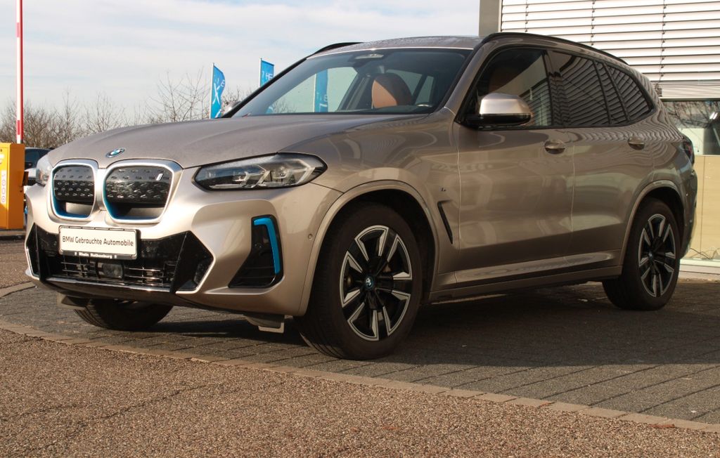 BMW iX3 2022