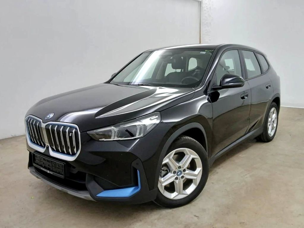 BMW iX1 2023