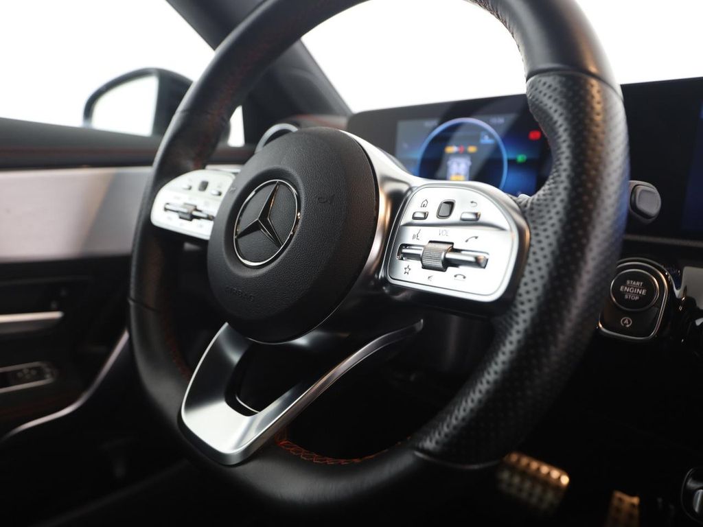 Mercedes-Benz CLA 200 2021