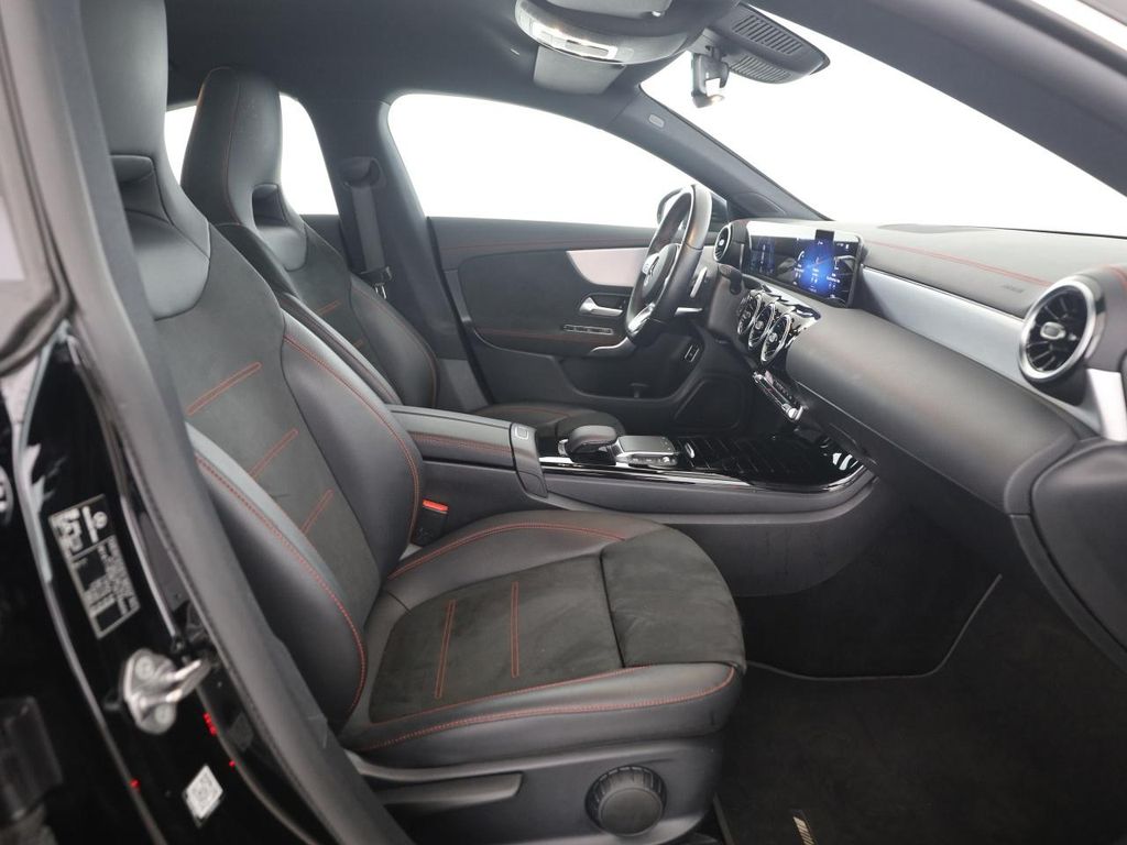 Mercedes-Benz CLA 200 2021