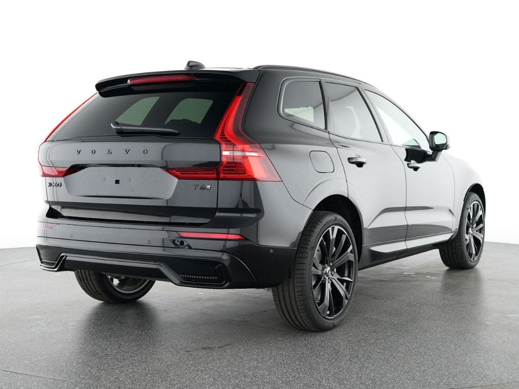 Volvo XC60 2025
