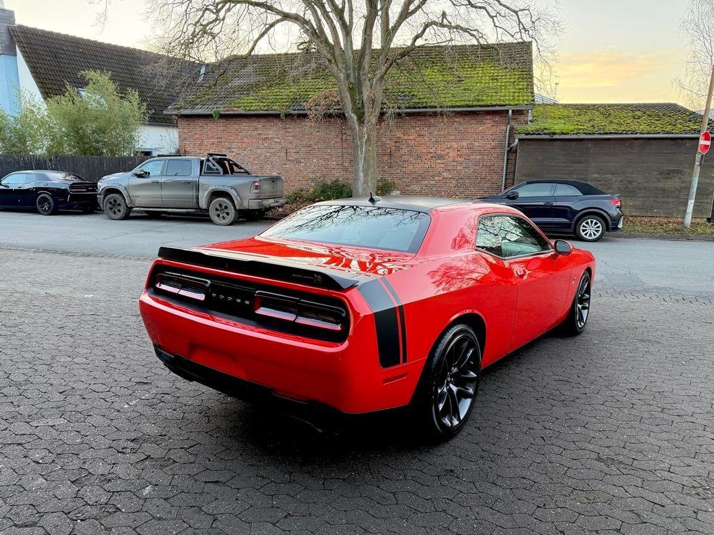 Dodge Challenger 2023