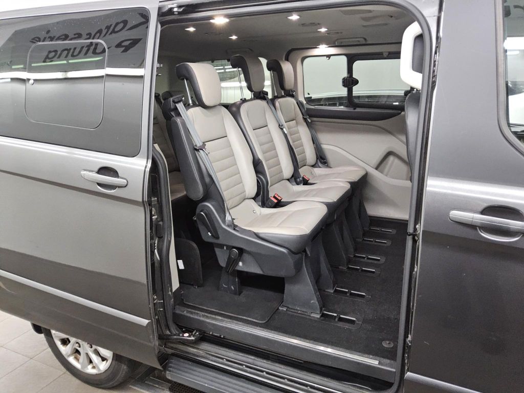 Ford Tourneo Custom 2022