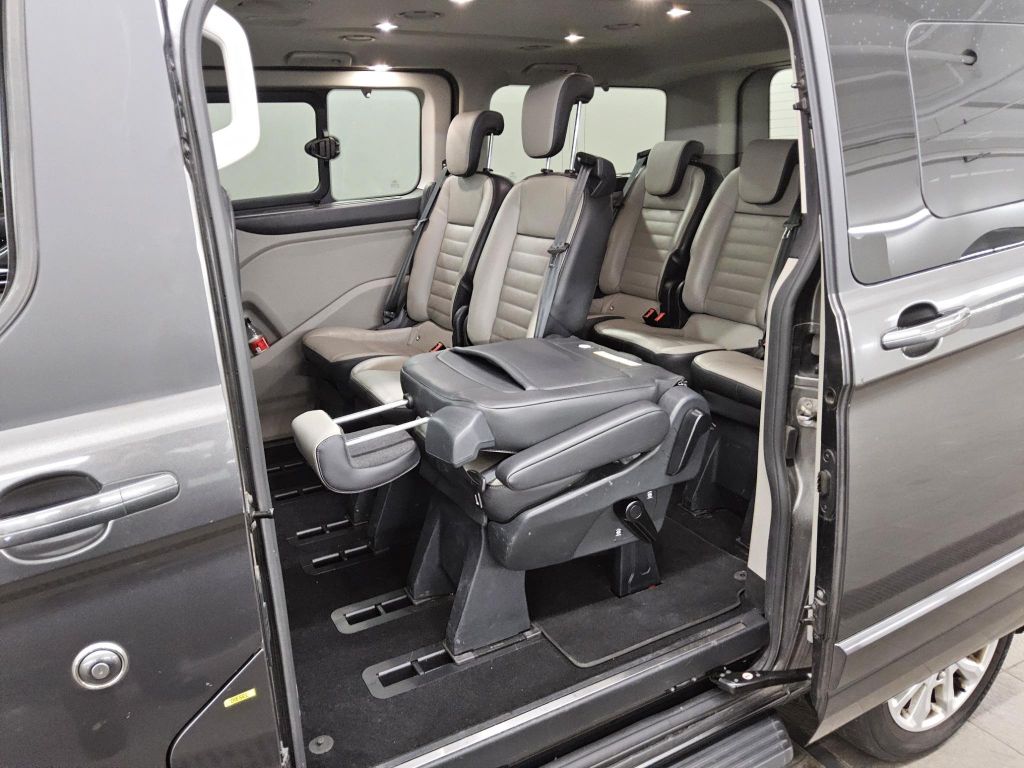 Ford Tourneo Custom 2022