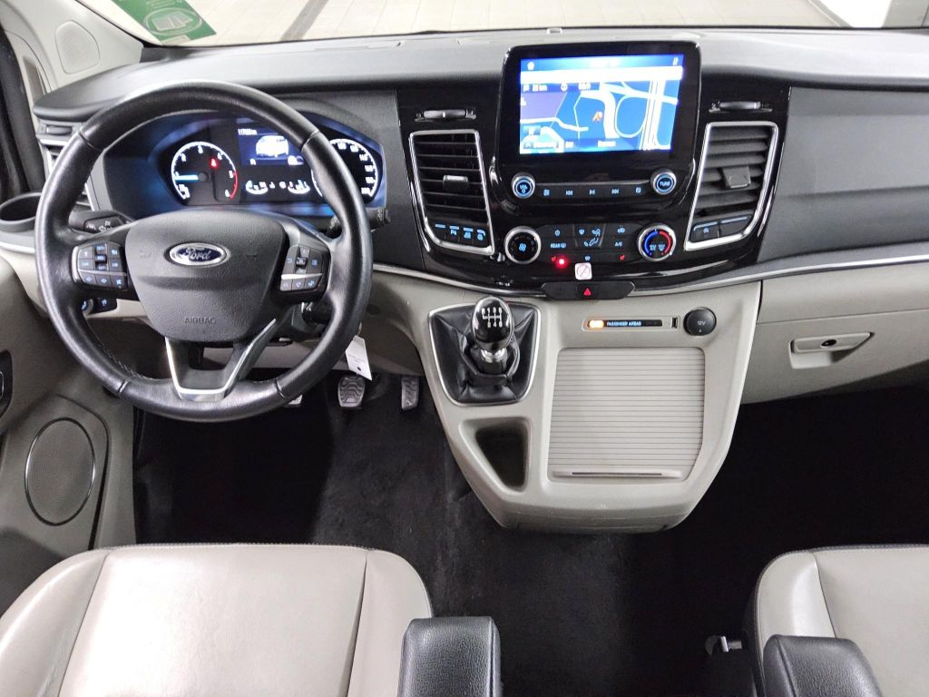 Ford Tourneo Custom 2022