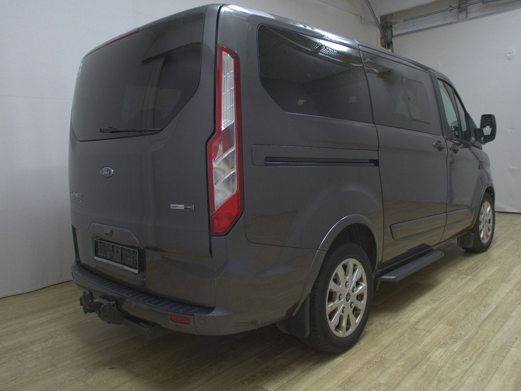 Ford Tourneo Custom 2022