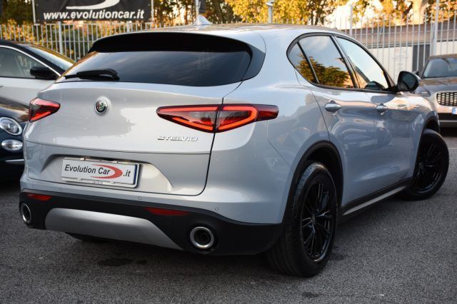 Alfa Romeo Stelvio 2020