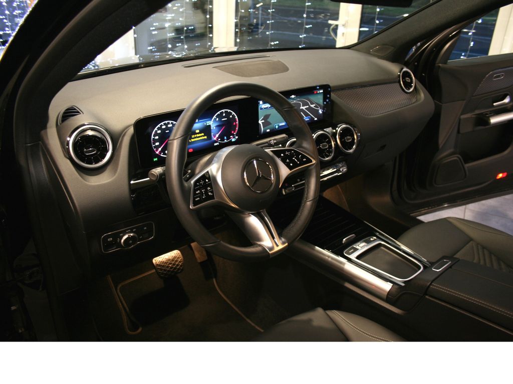 Mercedes-Benz GLA 200 2024