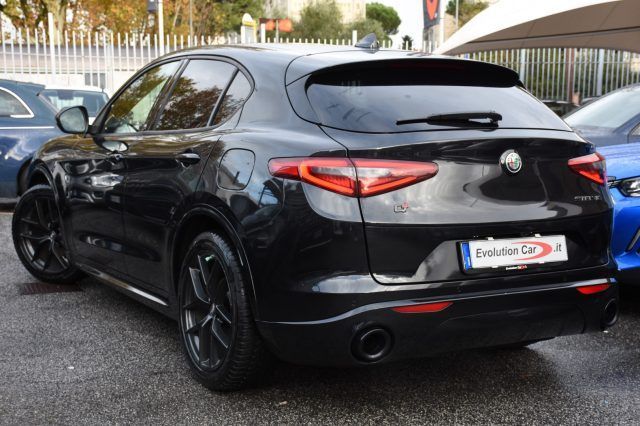 Alfa Romeo Stelvio 2021