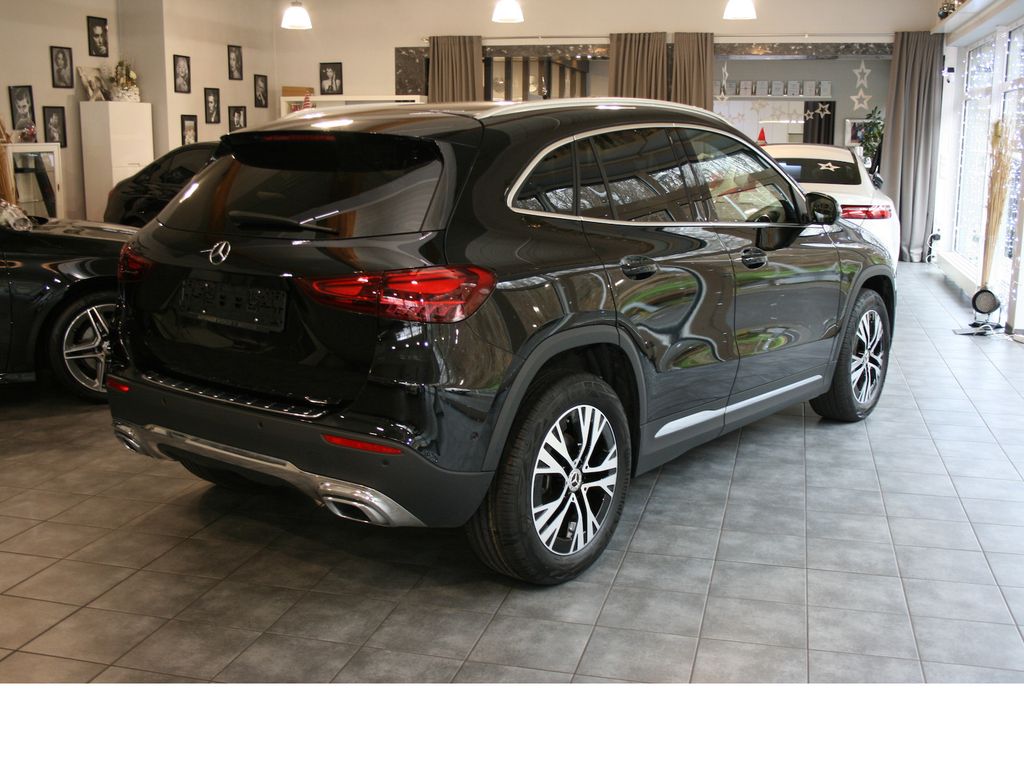 Mercedes-Benz GLA 200 2024