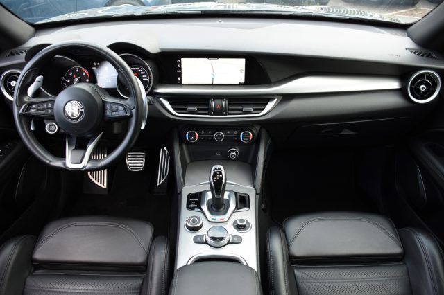 Alfa Romeo Stelvio 2021