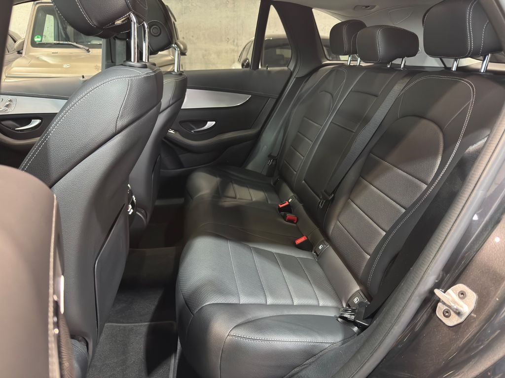 Mercedes-Benz GLC 300 2022