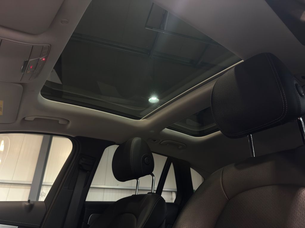 Mercedes-Benz GLC 300 2022