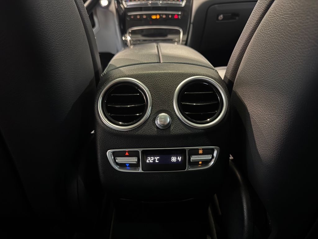 Mercedes-Benz GLC 300 2022