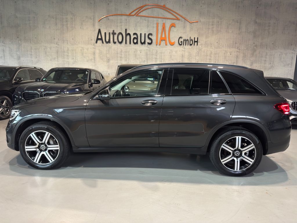 Mercedes-Benz GLC 300 2022