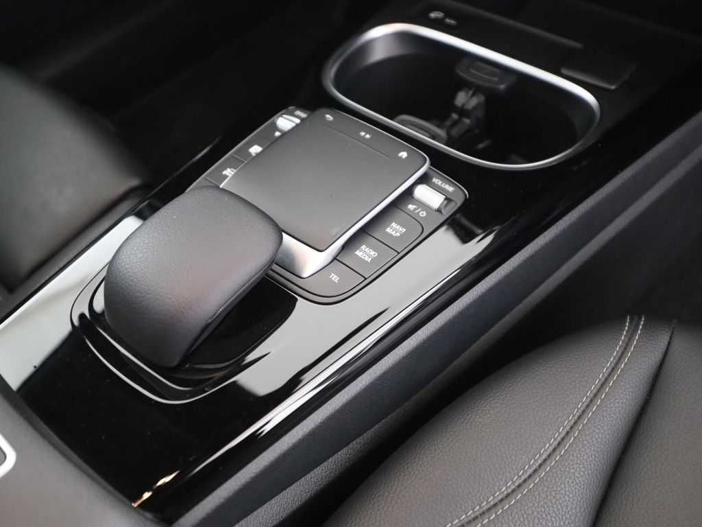 Mercedes-Benz A 250 2021